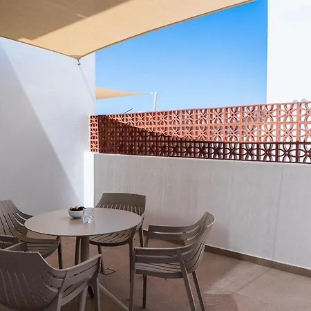 Peranosa The Residency Aparthotel Agios Georgios (Santorini)