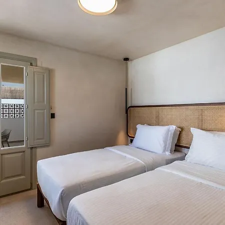 Aparthotel Peranosa The Residency Agios Georgios (Santorini)