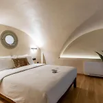 Peranosa The Residency Aparthotel