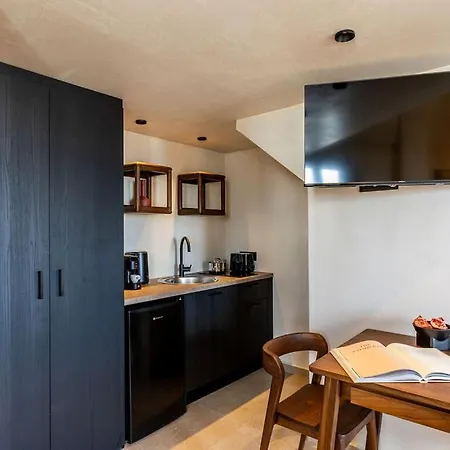 Peranosa The Residency Aparthotel