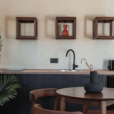 Peranosa The Residency 4*