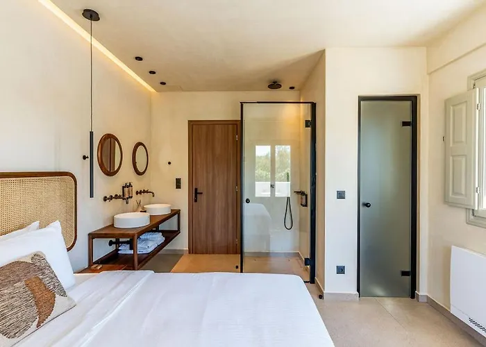 Peranosa The Residency Aparthotel Perivolos (Santorini)