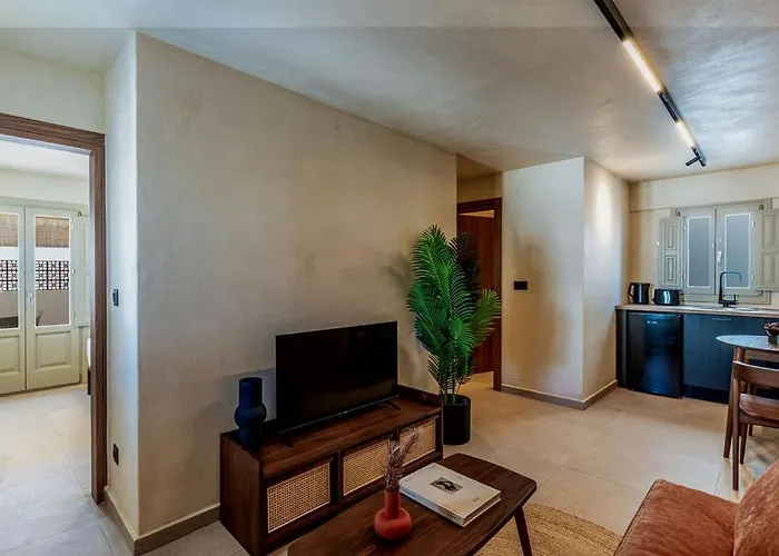 Aparthotel Peranosa The Residency Perivolos (Santorini)