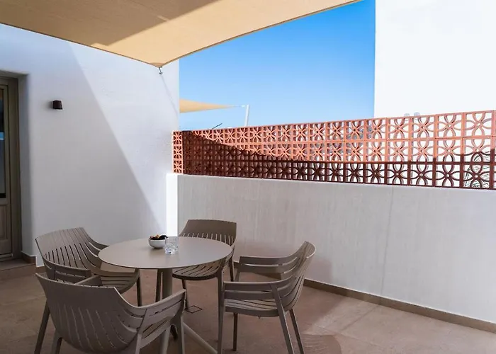 Peranosa The Residency Aparthotel Perivolos (Santorini)