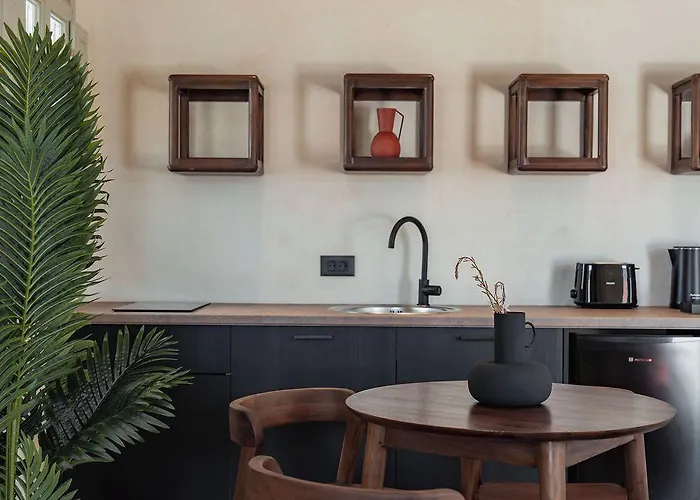 Peranosa The Residency 4*