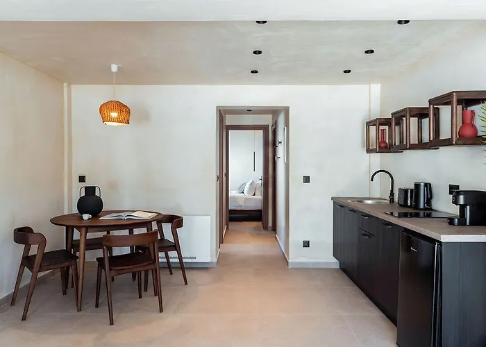 Peranosa The Residency