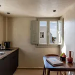 Peranosa The Residency