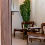 Peranosa The Residency Апарт-отель Периволос