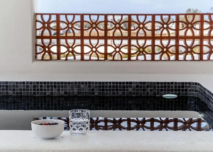 Peranosa The Residency Perivólosz